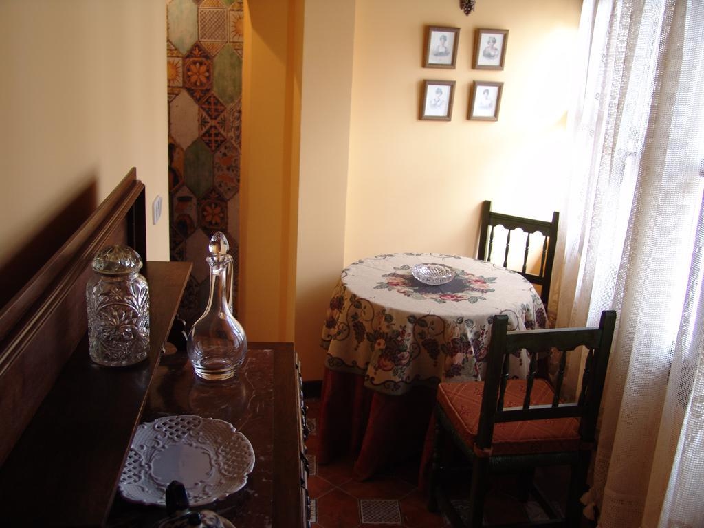 Apartamentos La Columna Chinchón Extérieur photo