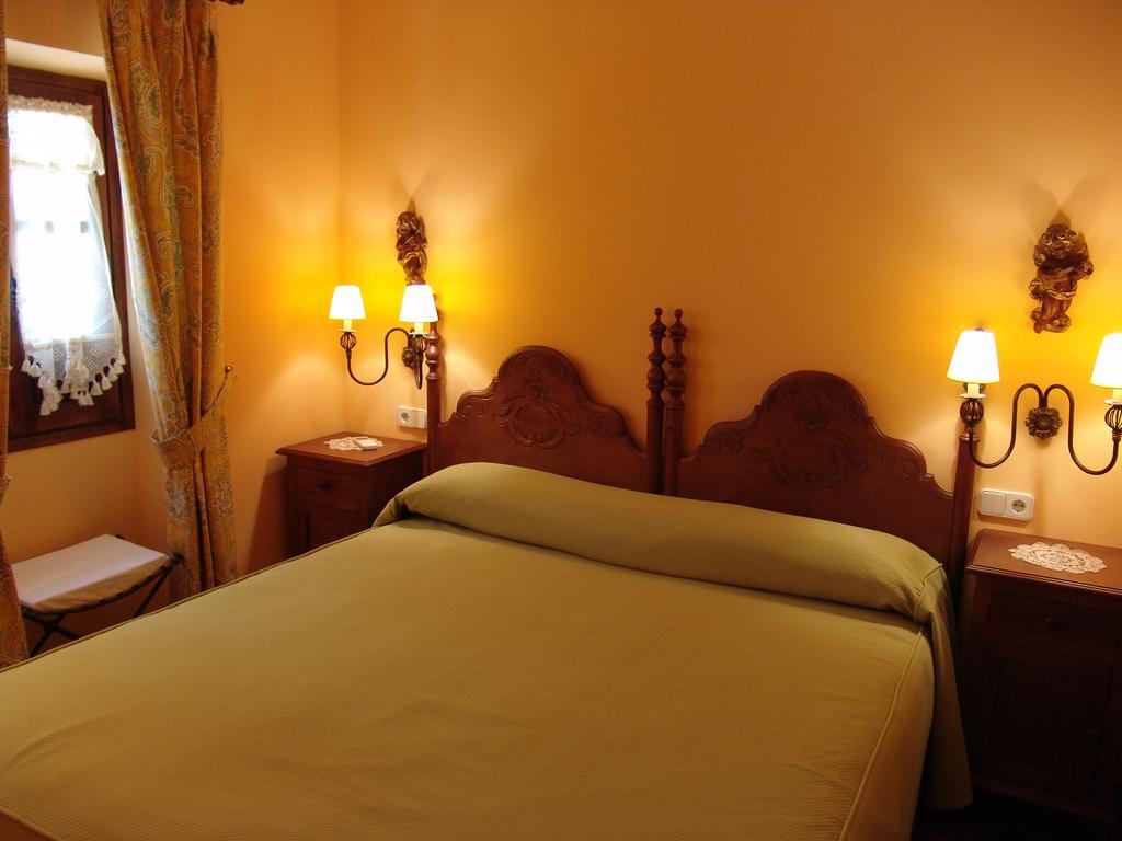 Apartamentos La Columna Chinchón Extérieur photo