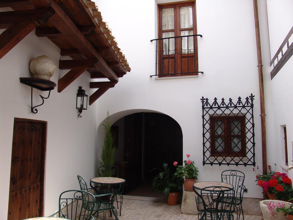 Apartamentos La Columna Chinchón Extérieur photo